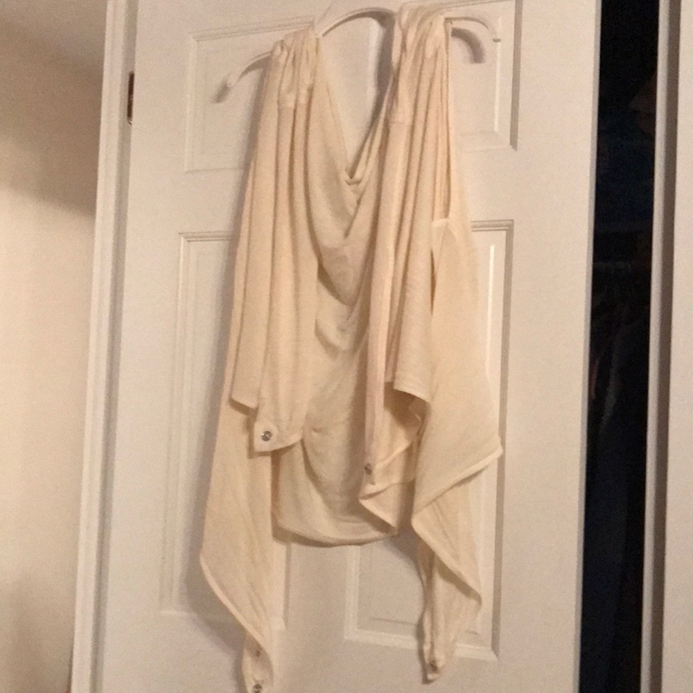 White multipurpose wrap